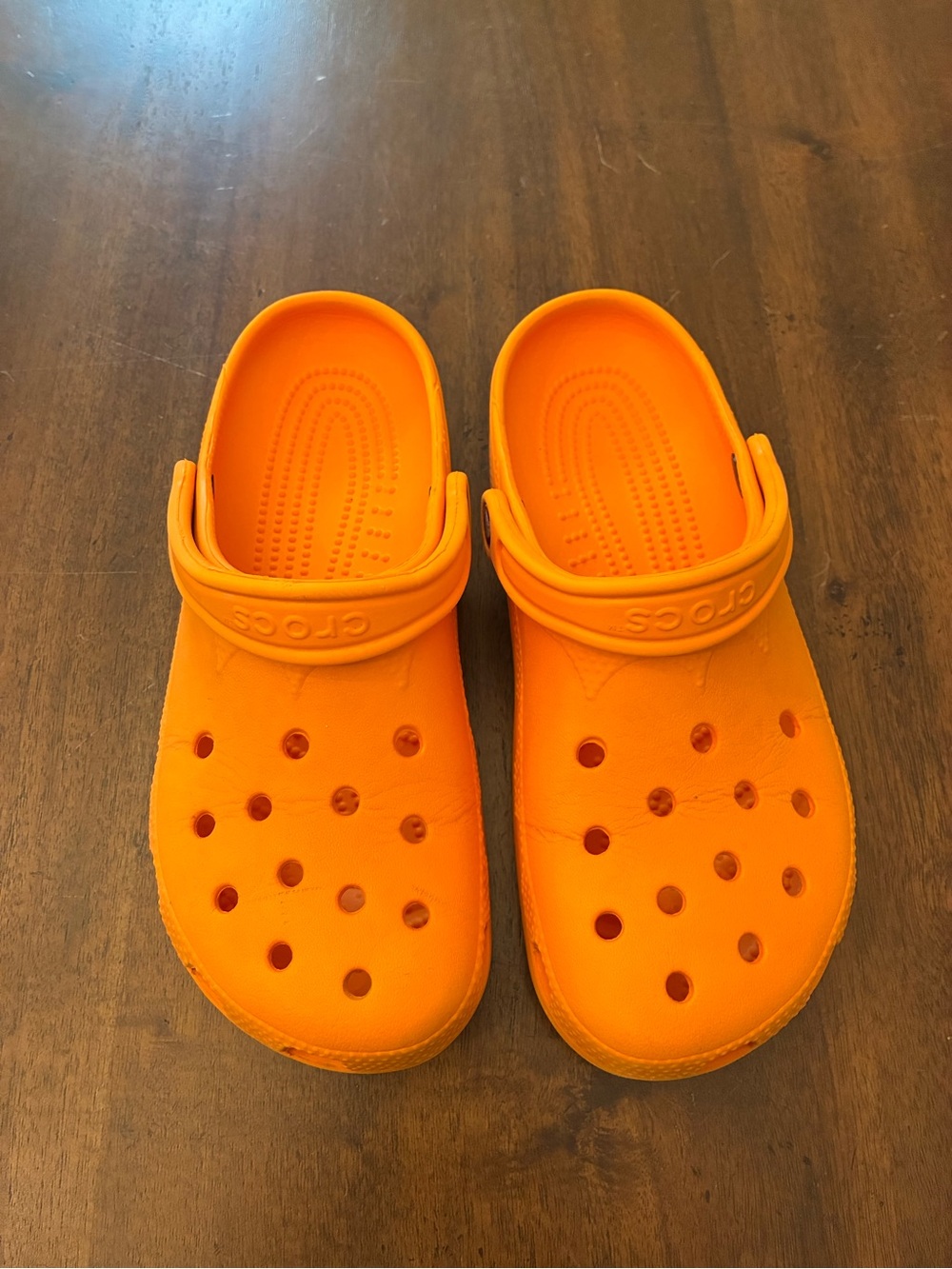 Crocs Classic Clogs Orange Women’s 8-9 Men’s 6-7